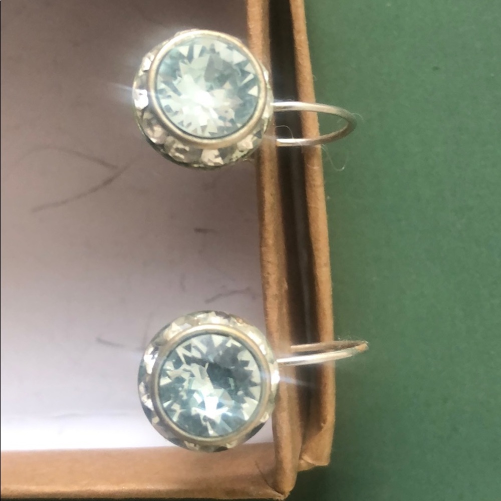 Light blue crystal w/ cz earrings